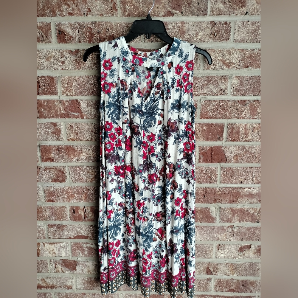 5th & Love Small Sleeveless Floral Dress